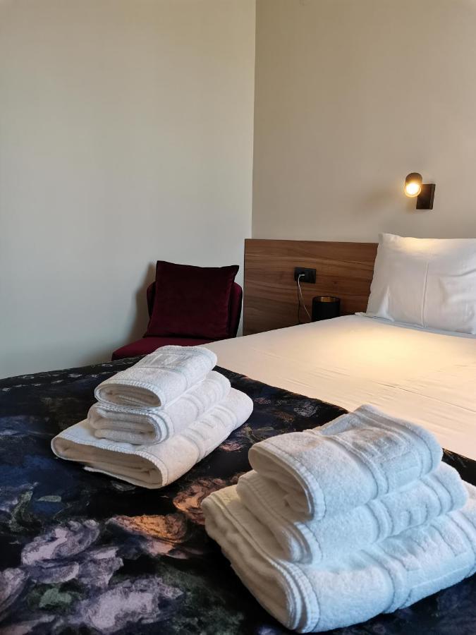Hotel Aloha Ниш Экстерьер фото